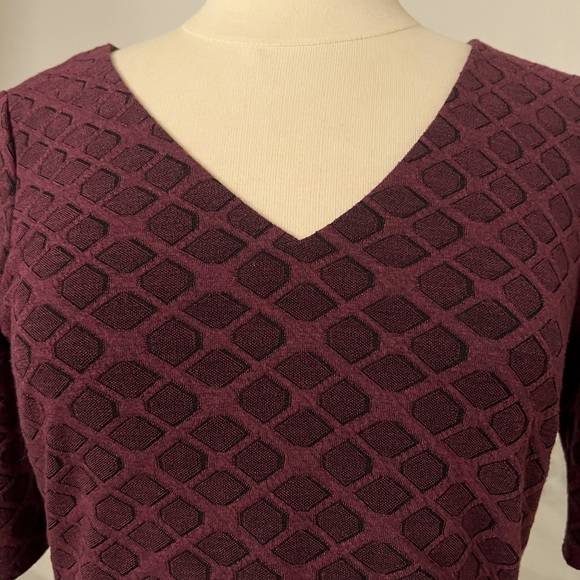 Anne Klein Elbow Sleeves Stretch Burgundy Side Drapes Dress - Picture 2 of 12